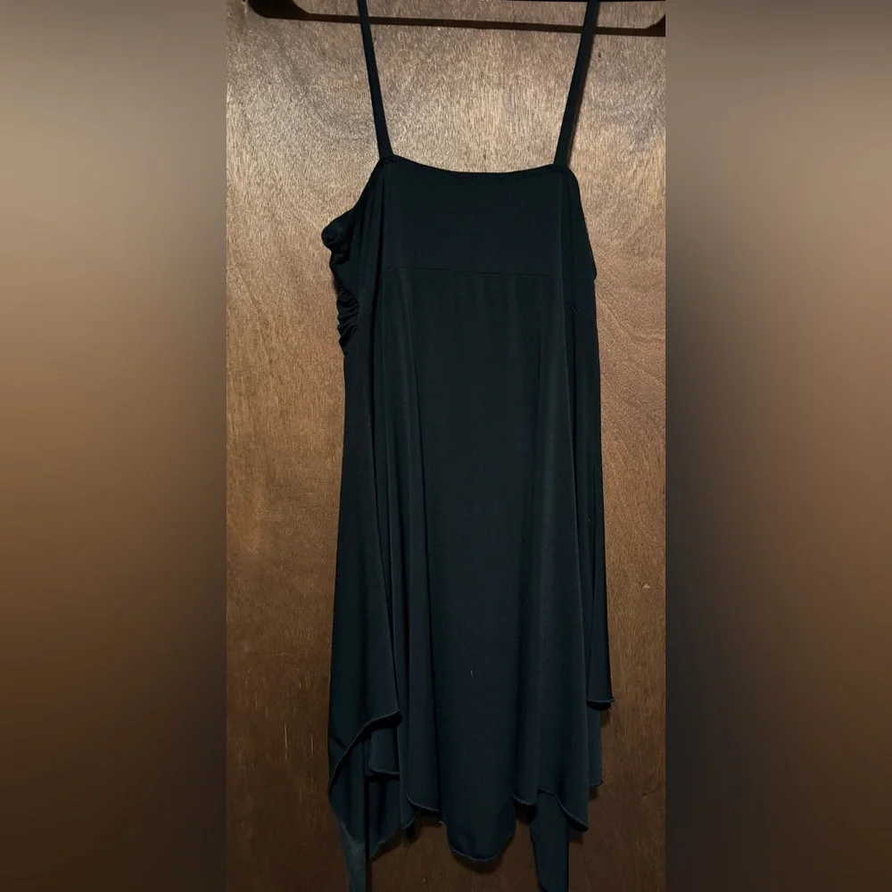 Elegant Black Women's Top - Picture 4 of 4
